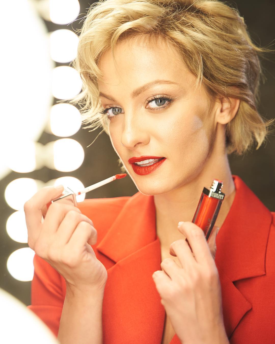 波琳娜·马克西莫娃的写真