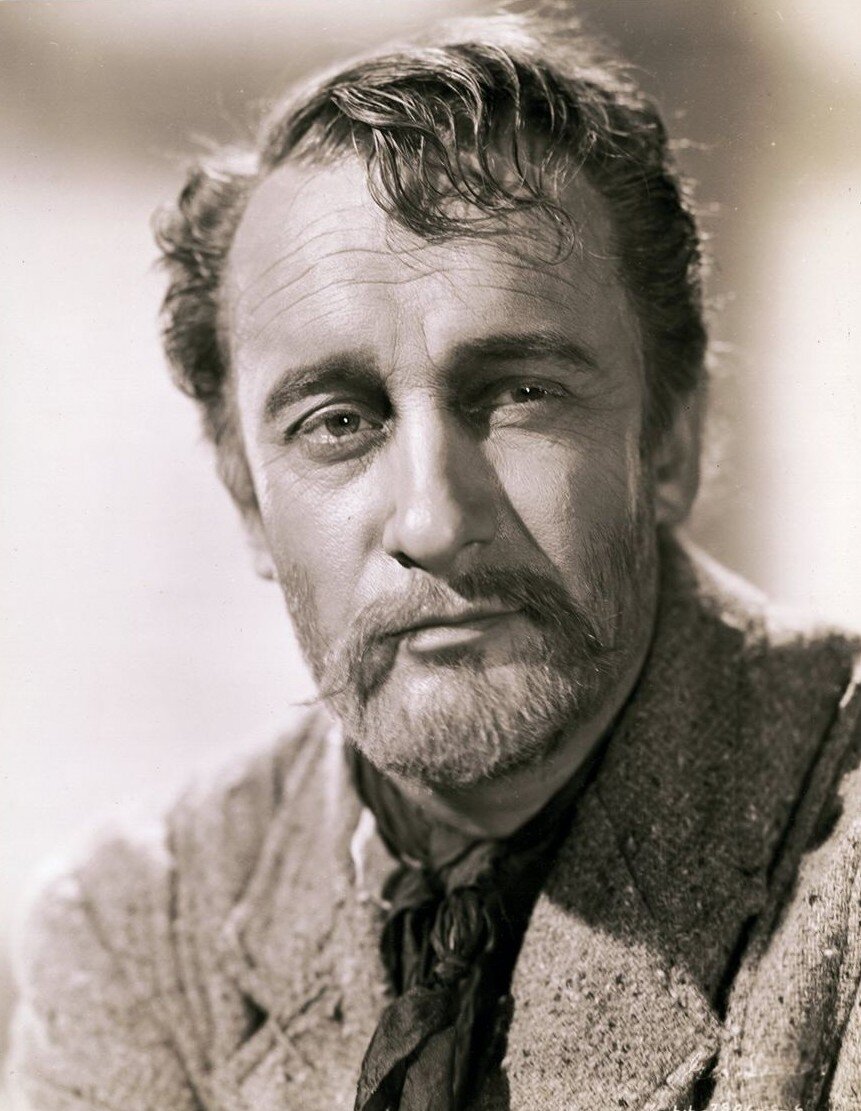 乔治·桑德斯的写真