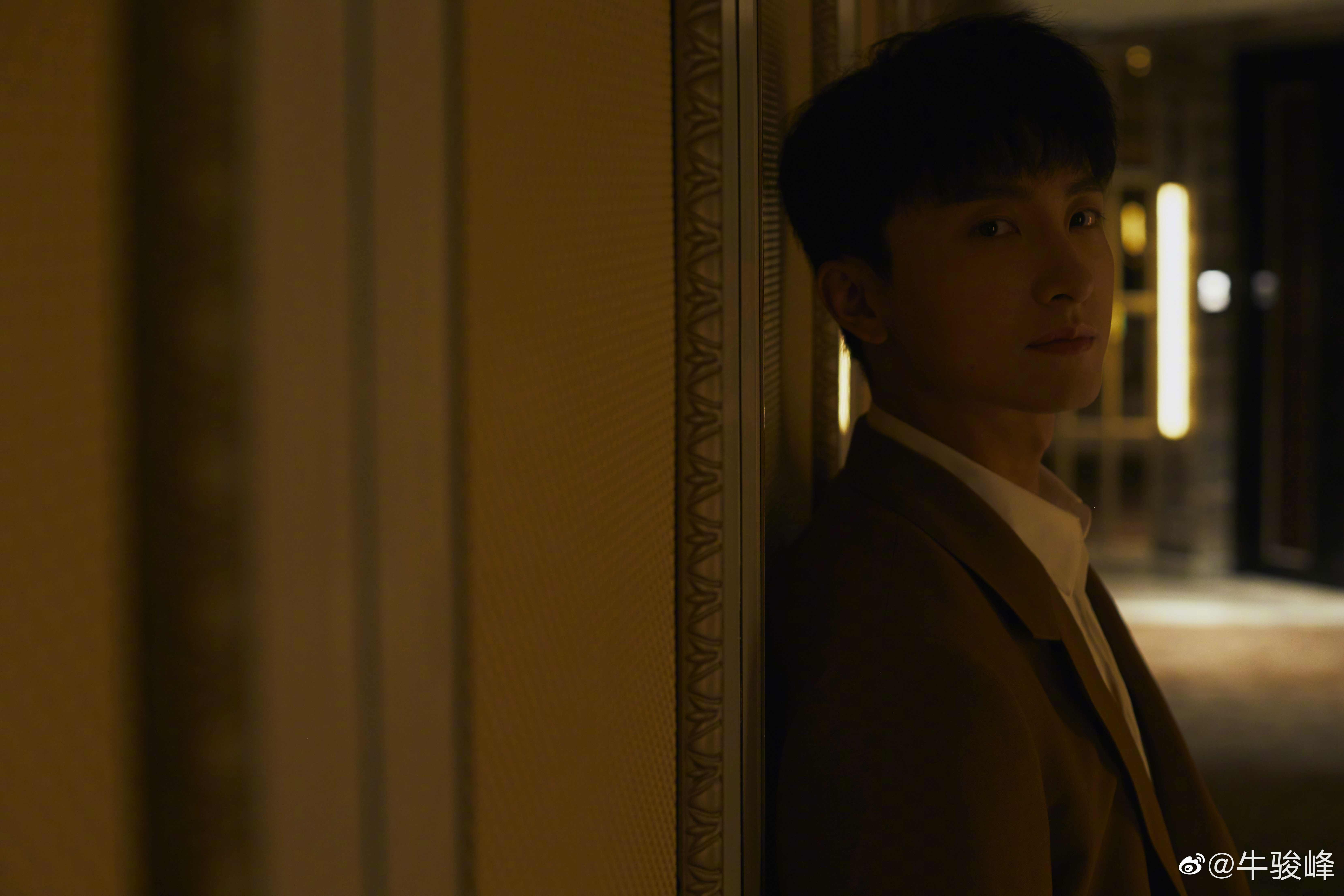 牛骏峰的写真-https://weibo.com/123...