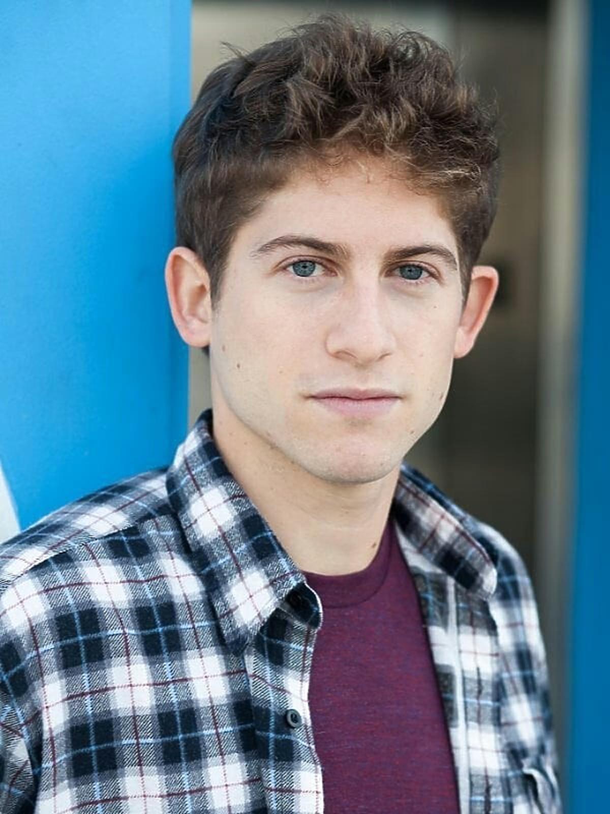 亚历克斯·D·林兹的写真