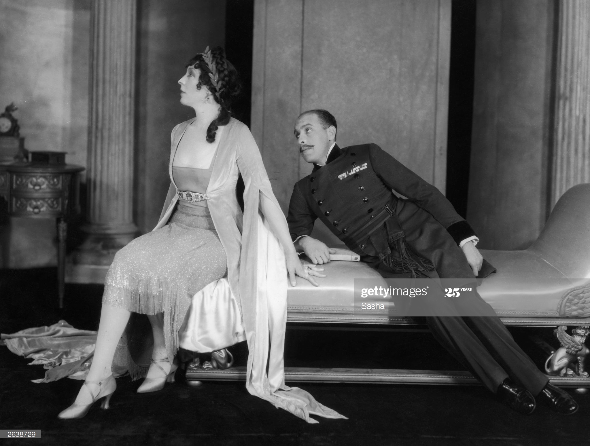 伊迪斯·伊万斯的写真-Edith Evans (1888 - 1...