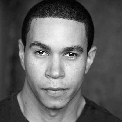 约翰·麦克米兰的写真