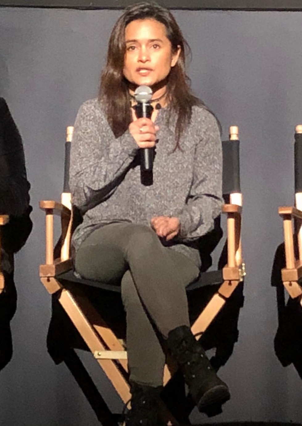 魏娜·莎德的写真-这应该是18年的新剧...