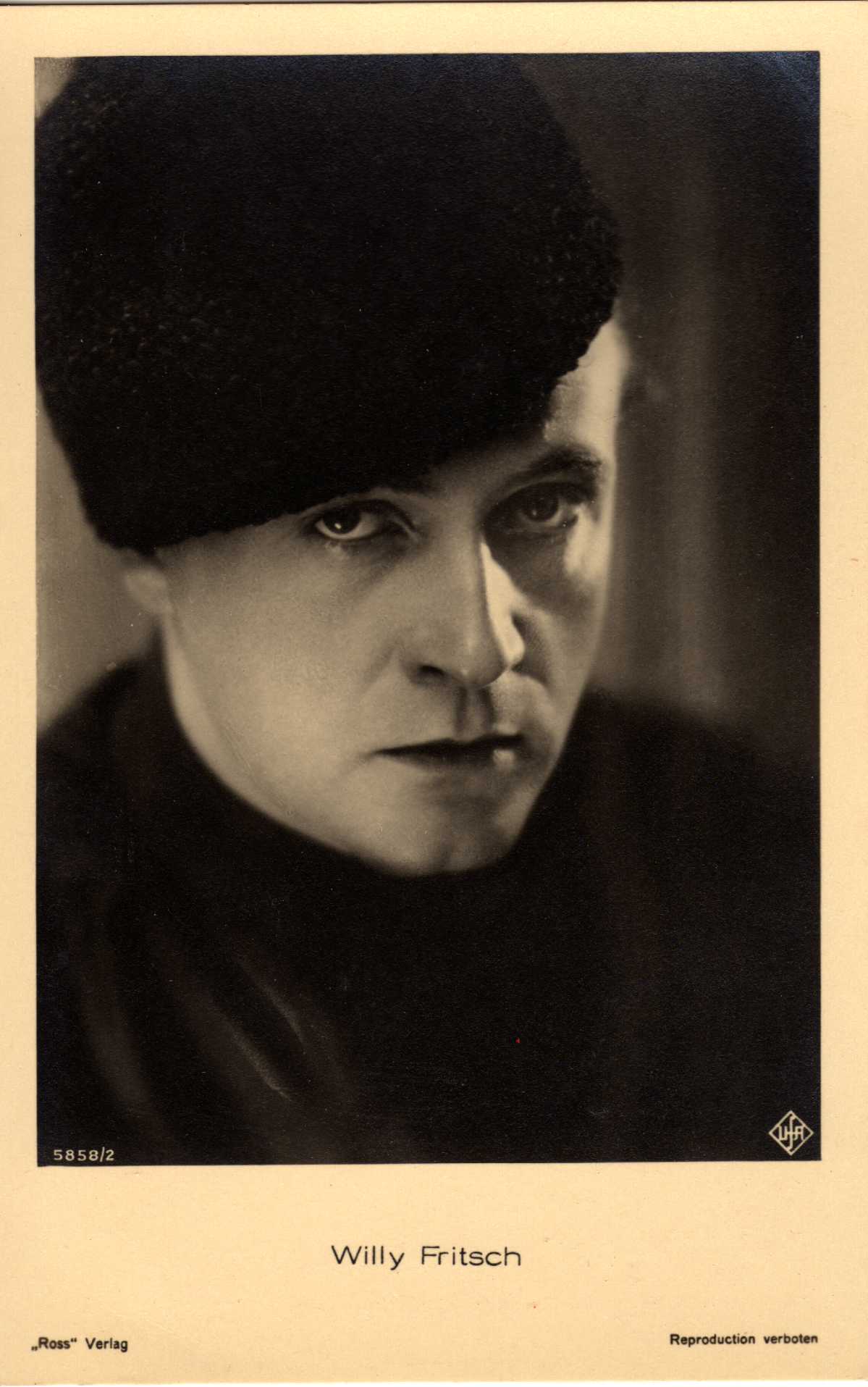 维利·弗里奇的写真