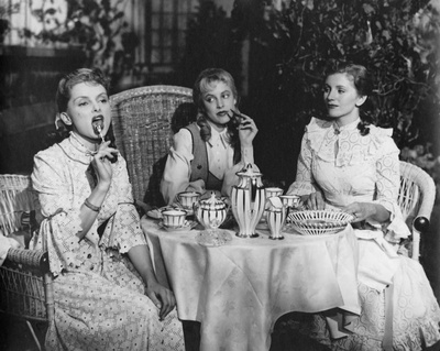 埃尔尼·曼戈尔德的写真