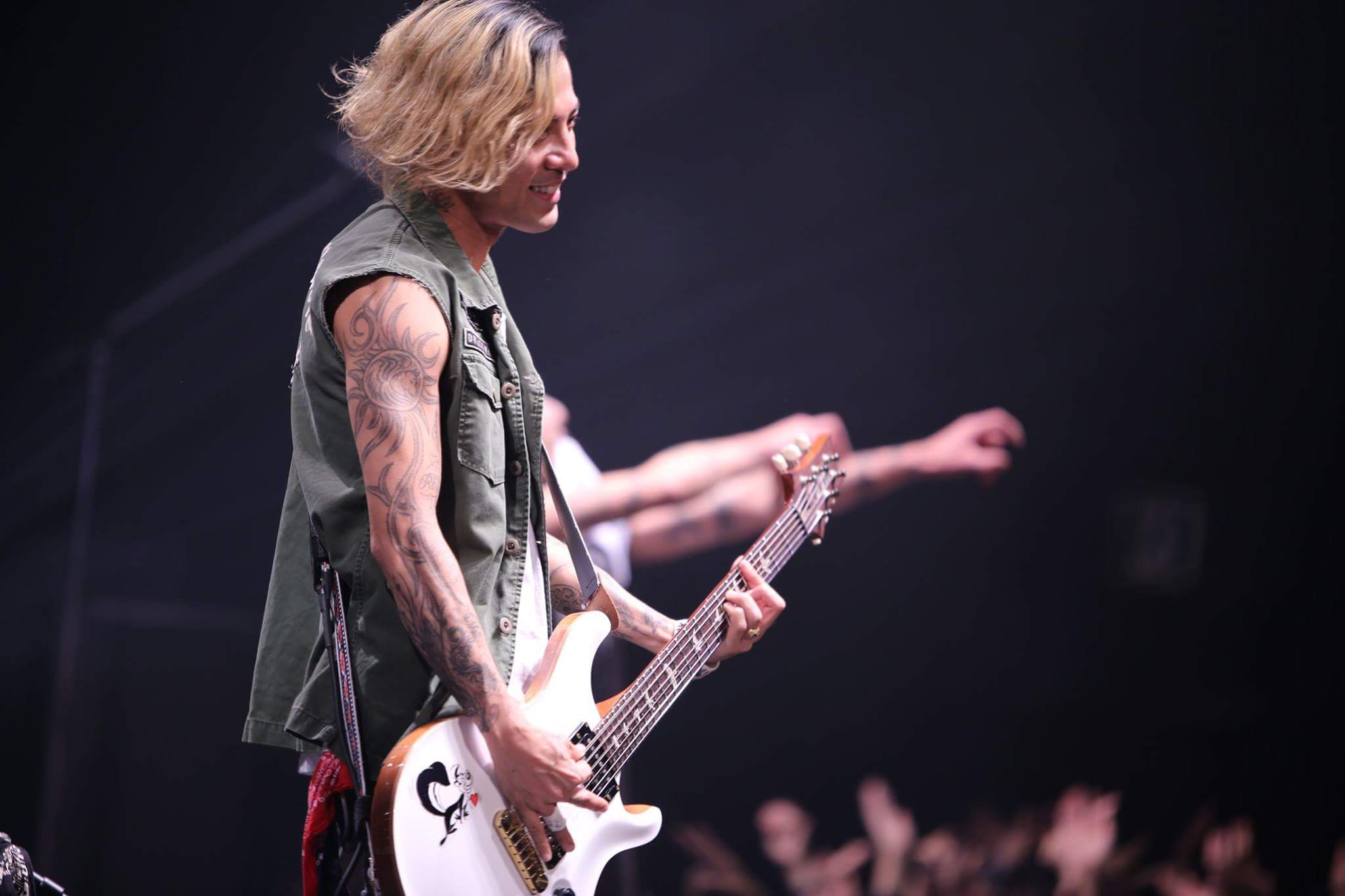 降谷建志的写真