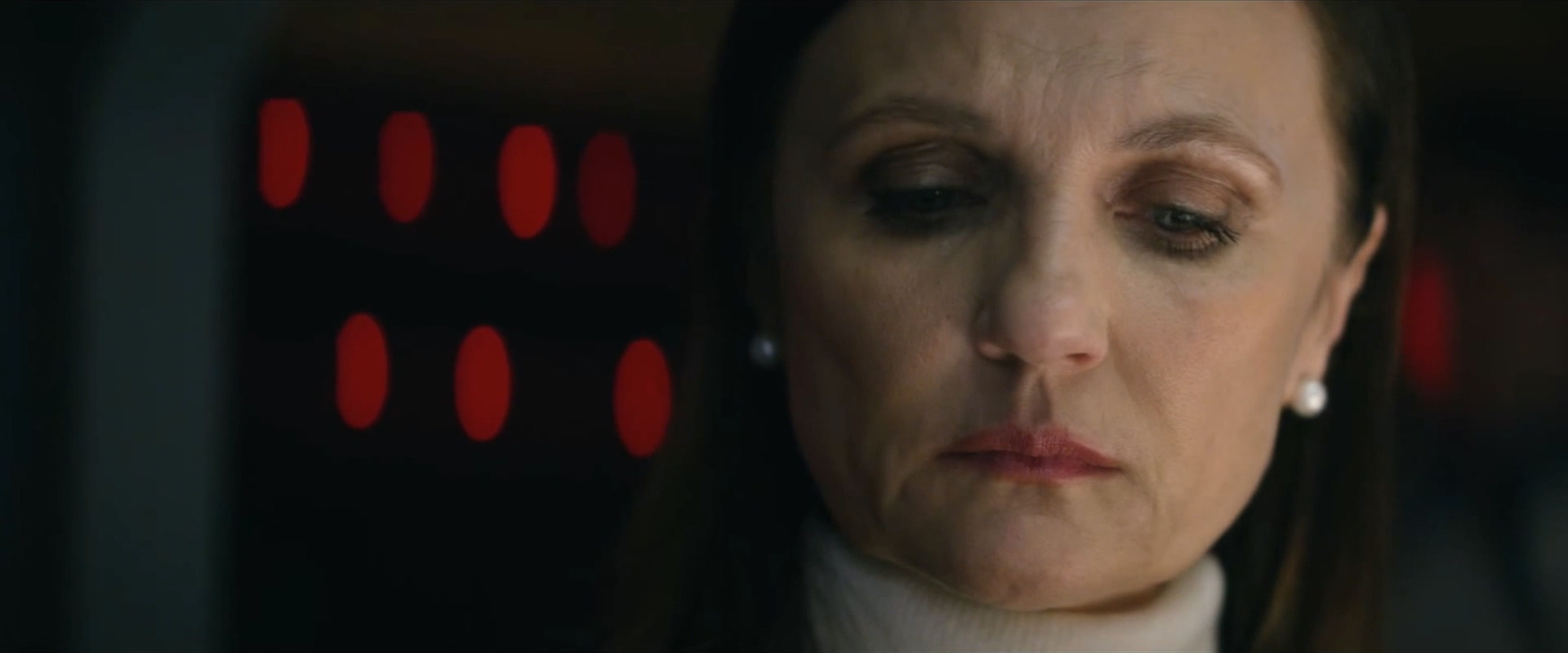 娜塔莎·古布斯卡亚的写真-俄罗斯情报部门女首领