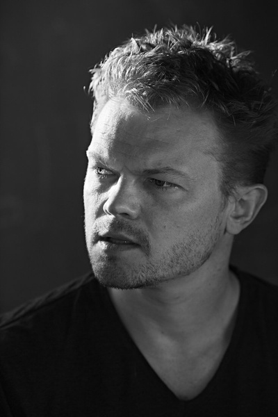 尼古拉·尼克拉斐的写真