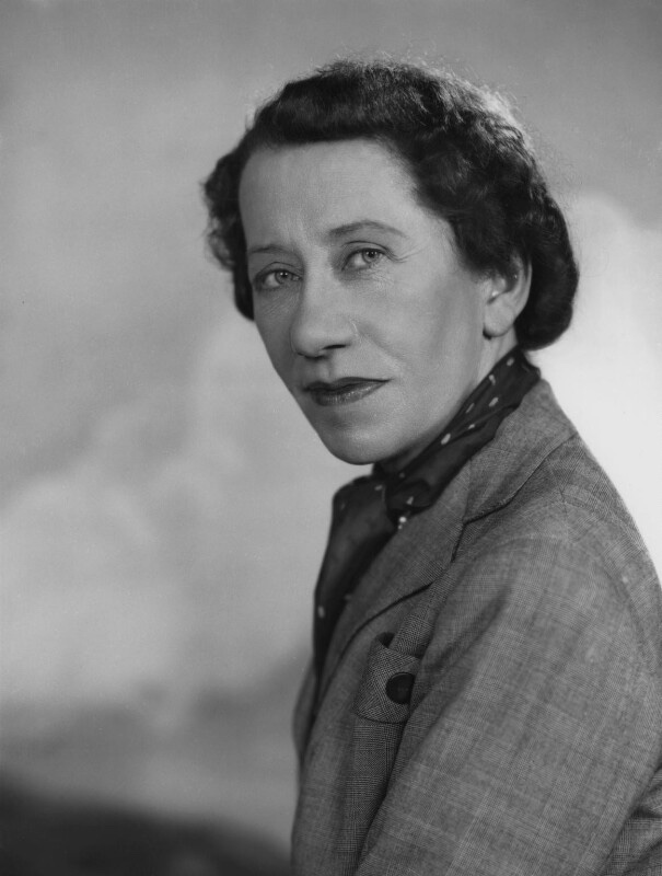 弗劳拉·罗博森的写真