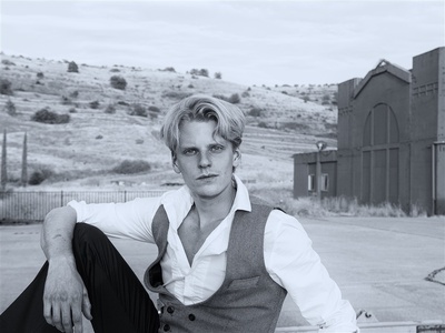 塞缪尔·默瑟的写真