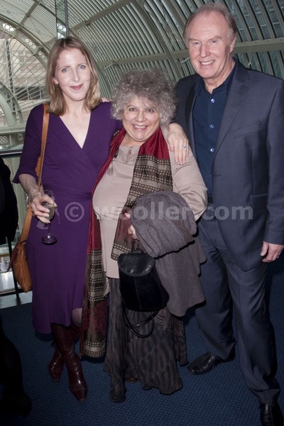 费奈拉·伍尔加的写真