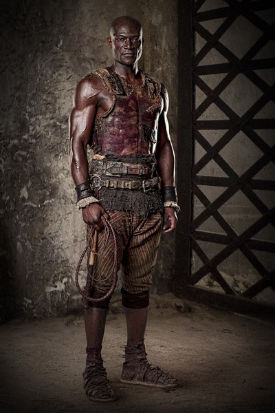 彼得·门萨的写真-眼神好犀利