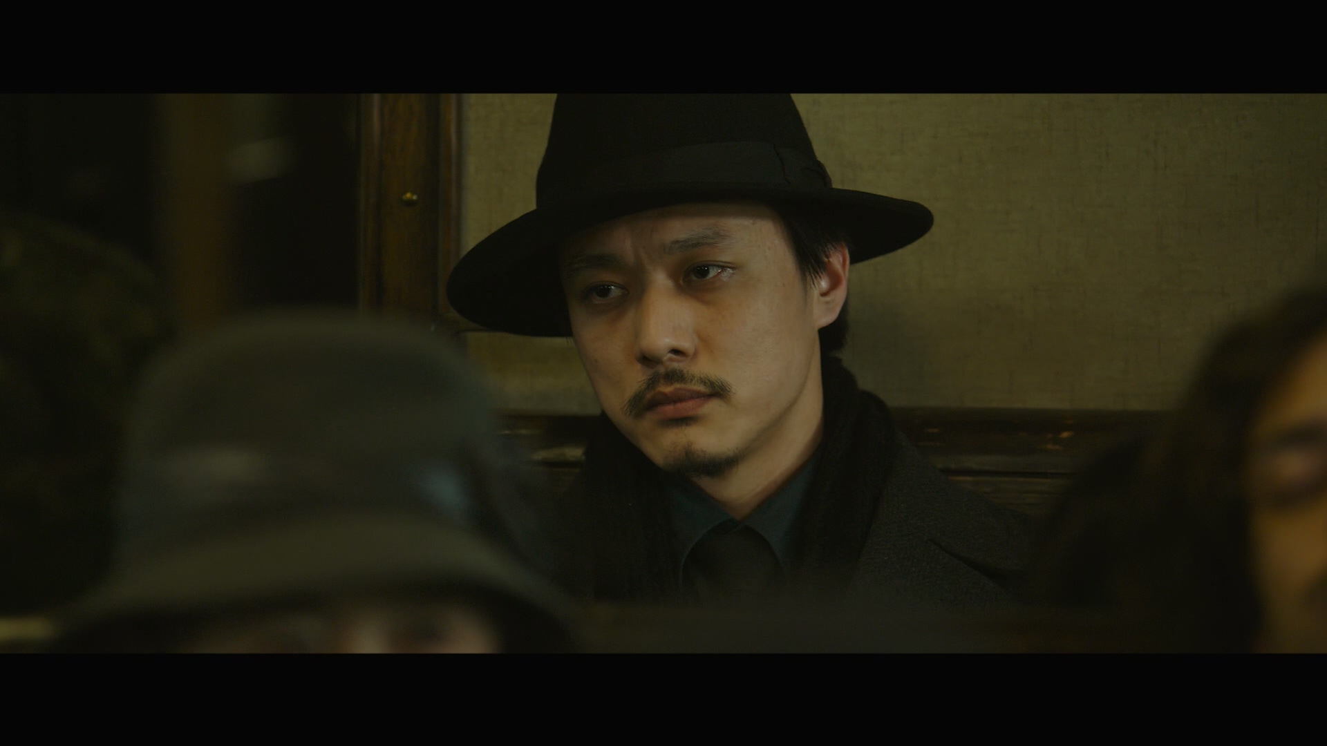 白恩的写真-《懸崖之上》