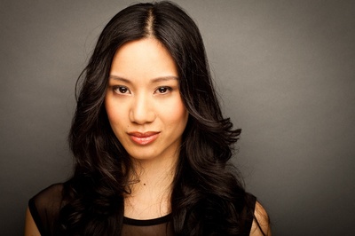 伊莲娜·郁安科的写真