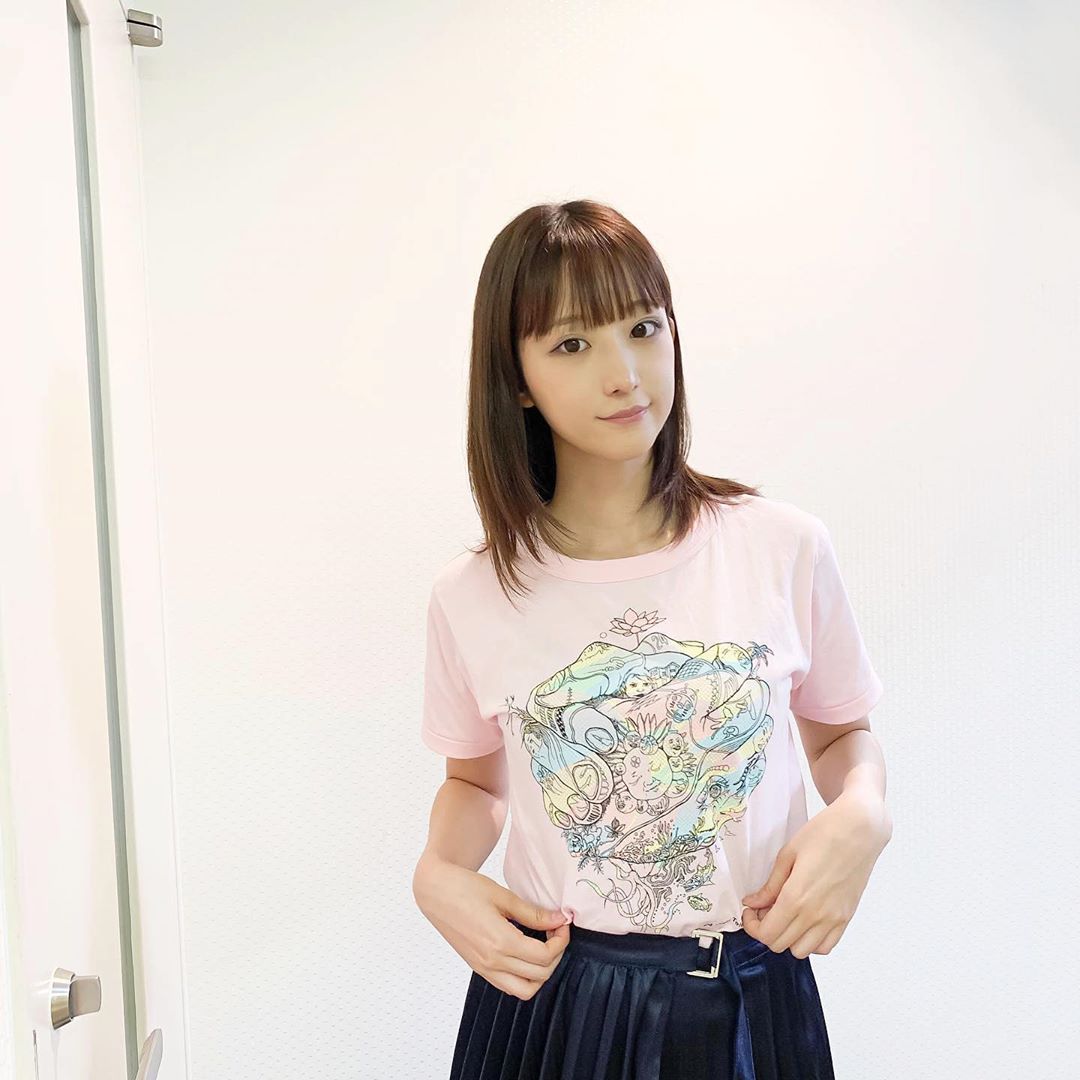 山崎亚美的写真