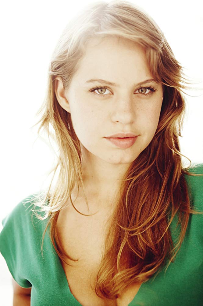 艾米莉·奥尔索斯的写真