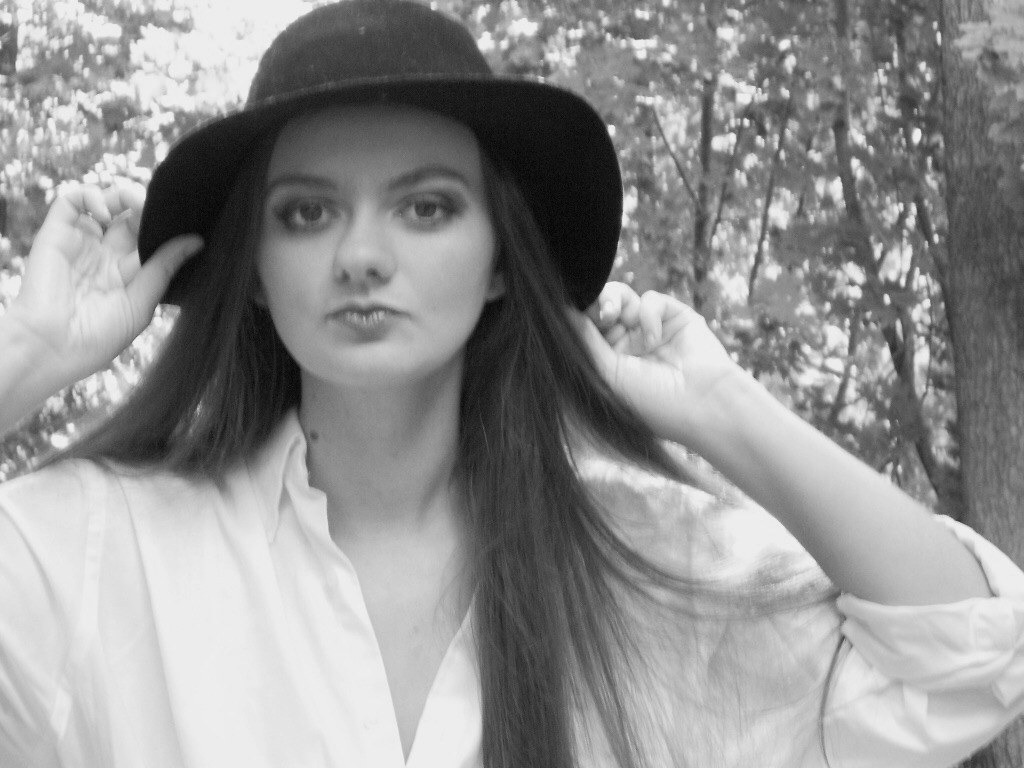 费斯·洛根的写真