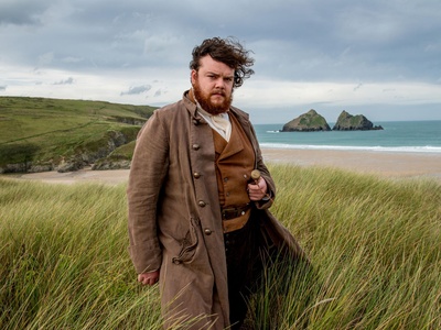 图尔洛夫·科维里的写真