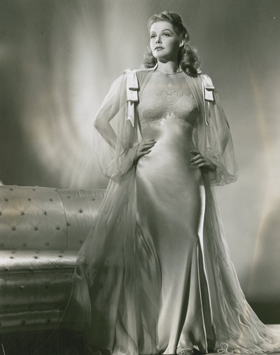 安·谢里登的写真