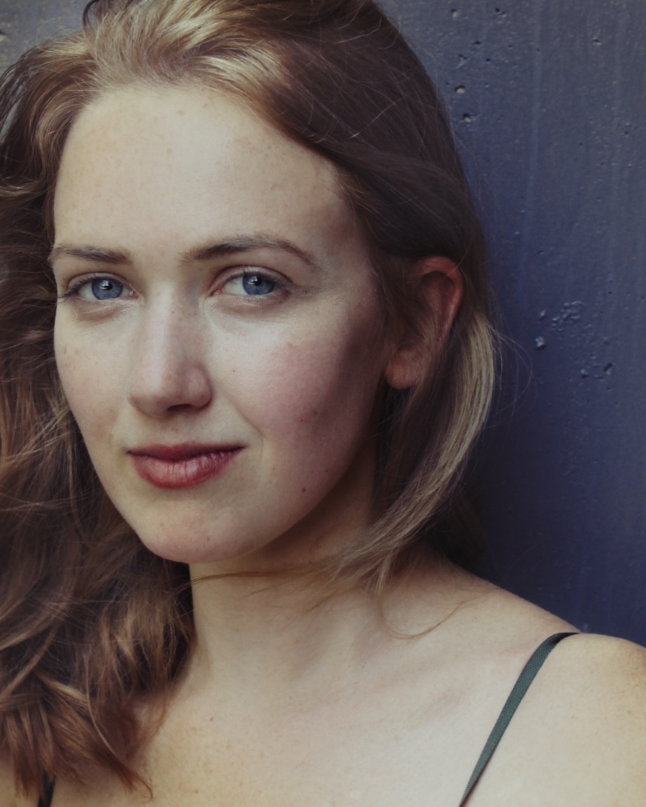 莫妮卡·乔达诺的写真