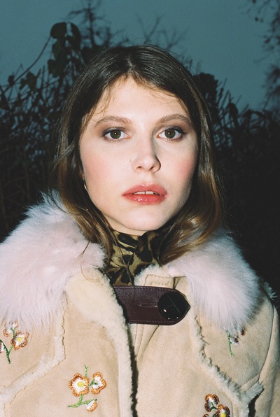 艾丽·哈尔博的写真