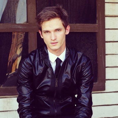 亨特·戈麦斯的写真