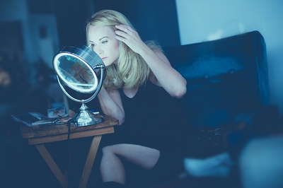 丽贝卡·斯塔巴的写真