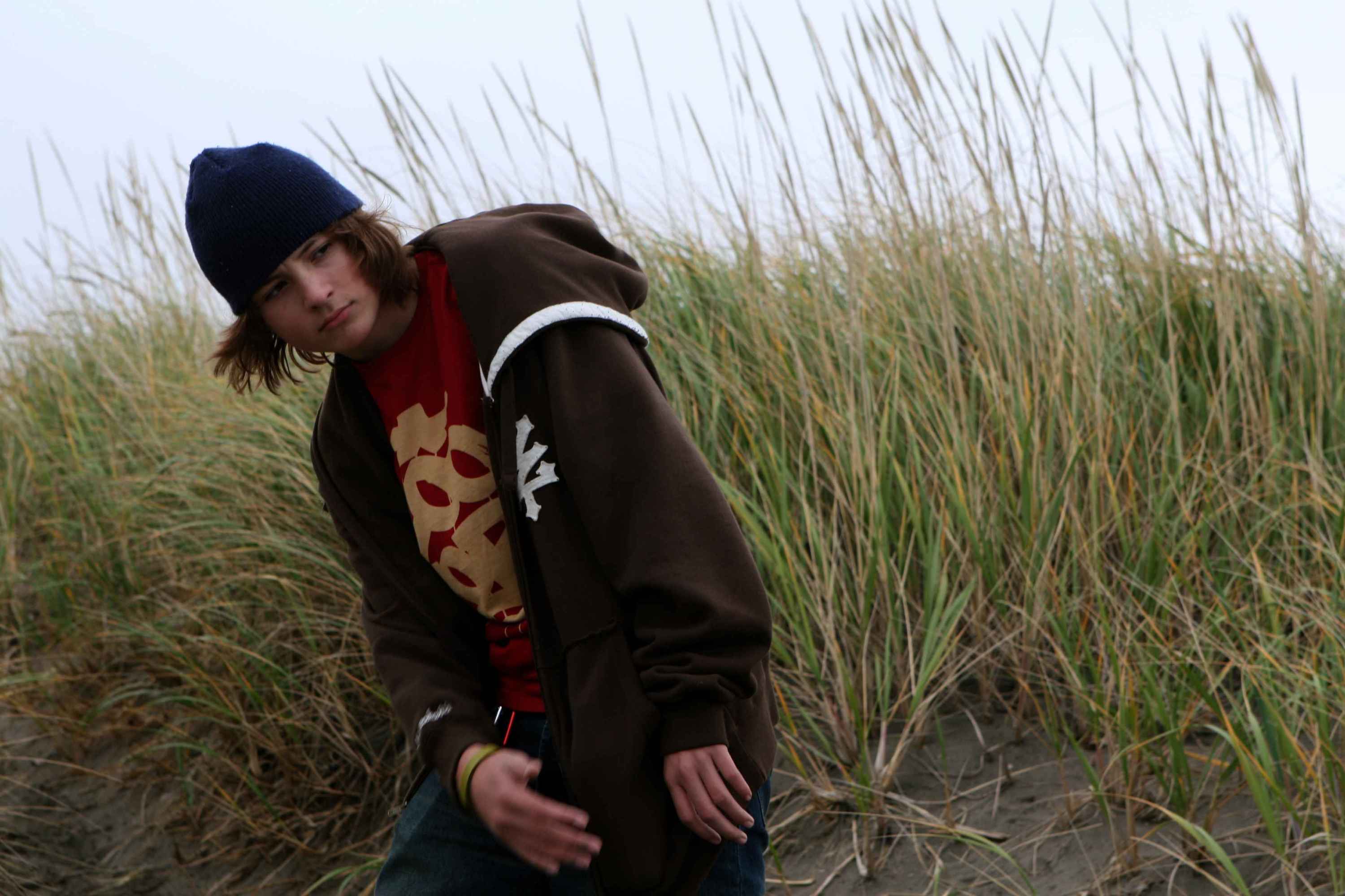 盖博·纳文斯的写真