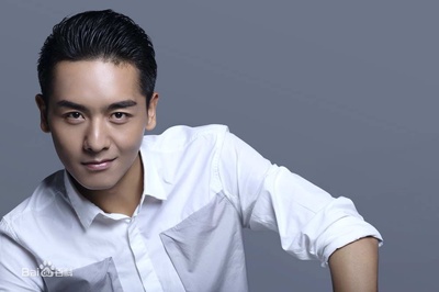 洛桑念扎的写真