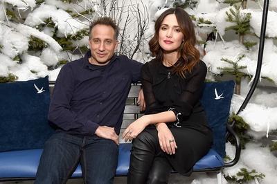 杰西·派瑞兹的写真-Rose Byrne and Jess...