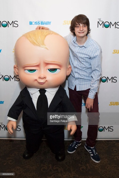 迈尔斯·克里斯托弗·巴克什的写真