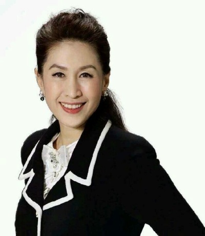 王玉环的写真-徐娘半老