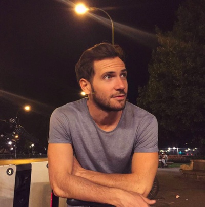 大卫·莫拉的写真