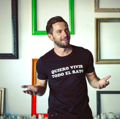 大卫·莫拉的写真