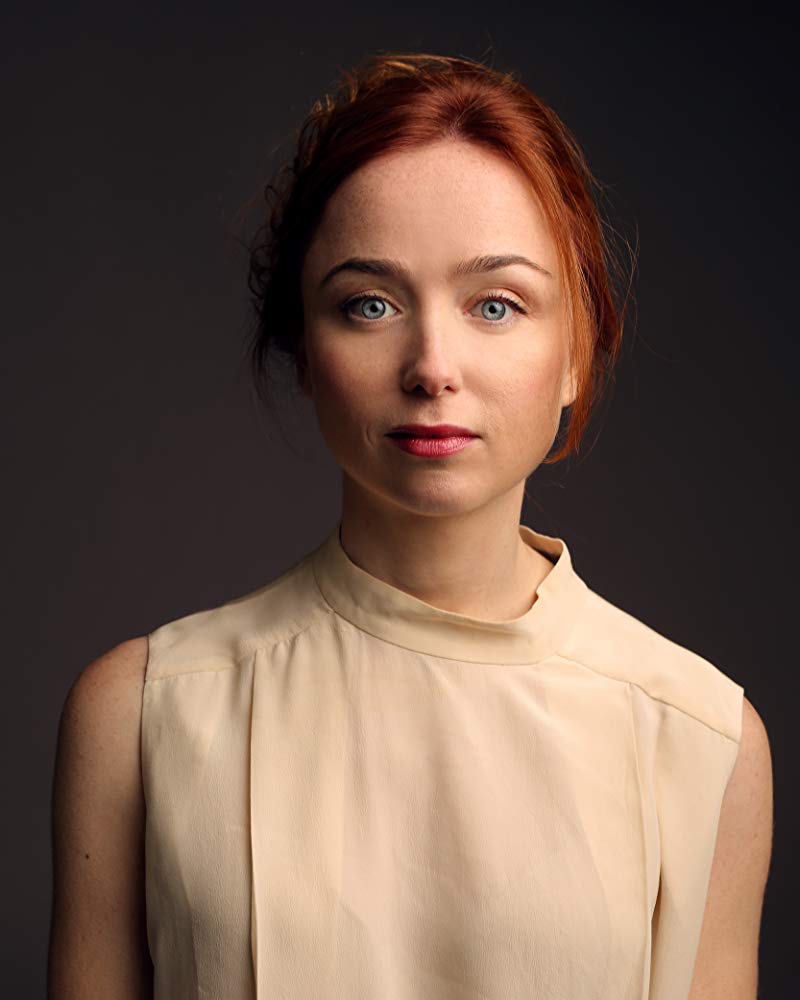 埃米莉·塔夫的写真