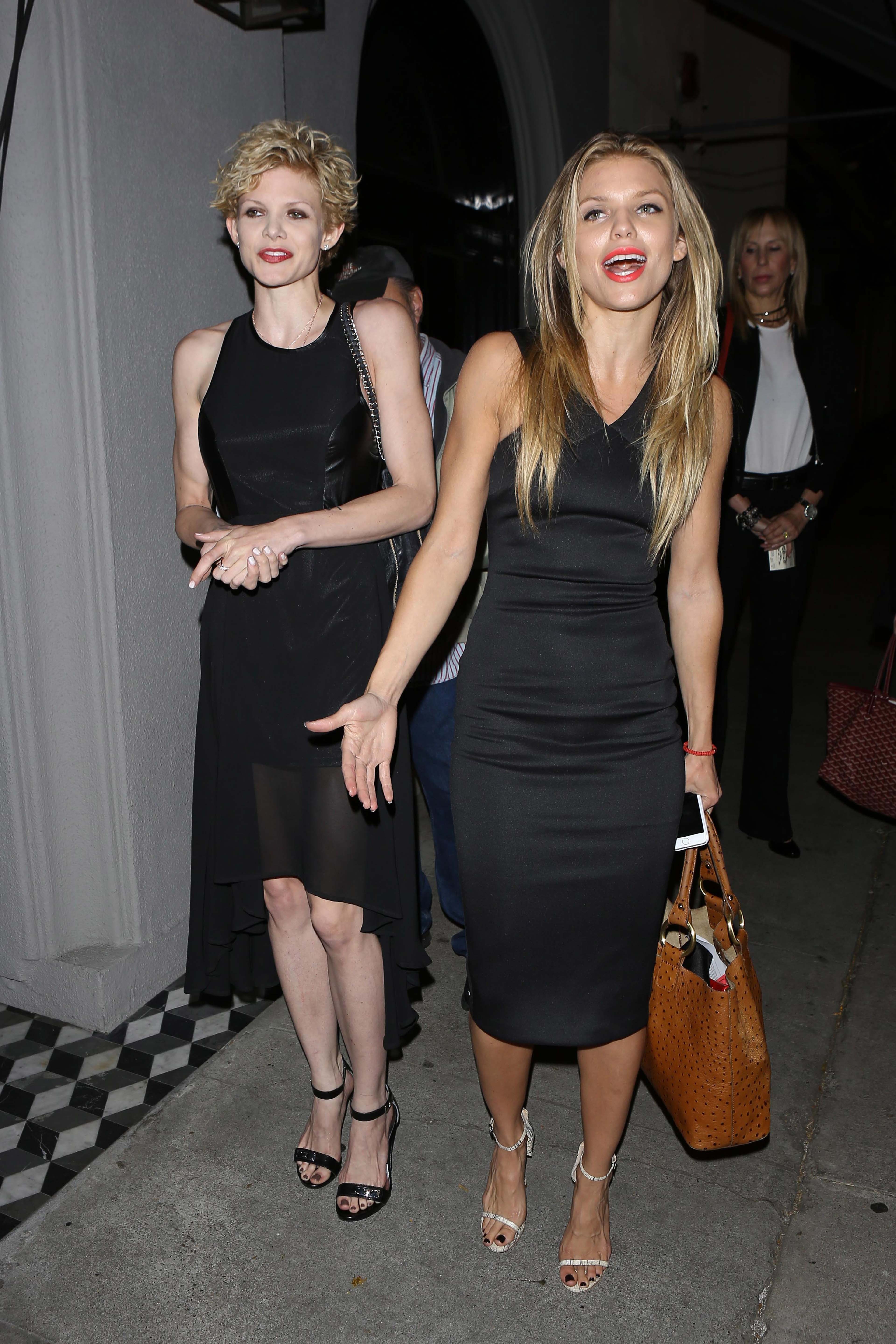 安娜琳·麦考德的写真