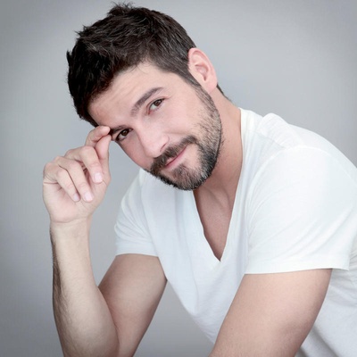 费利克斯·戈麦斯的写真