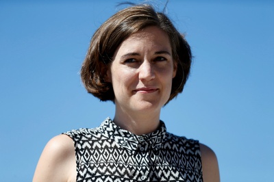 卡拉·西蒙·皮坡的写真