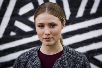 西格丽德·那拍尔的写真