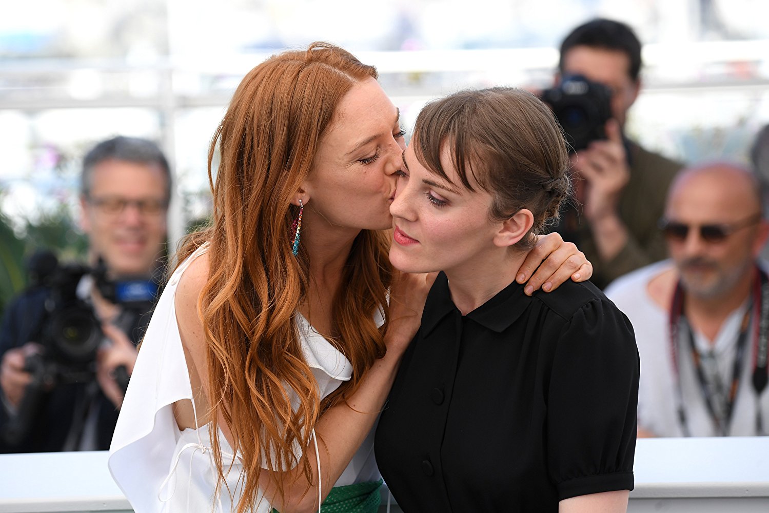 蕾欧诺·瑟哈伊的写真-Laetitia Dosch and L...