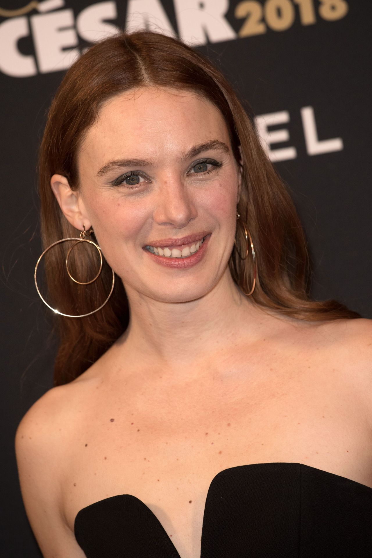 利蒂希亚·多施的写真