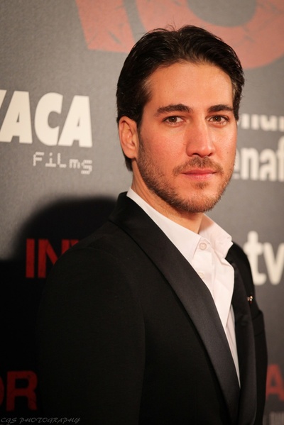 阿尔维托·阿曼的写真