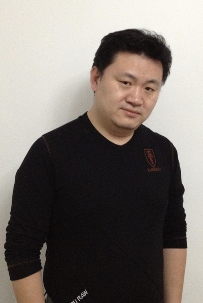 卫捷的写真-卫捷