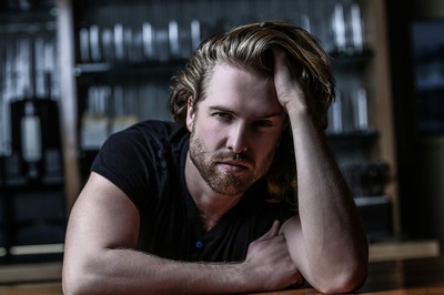 尼尔斯·霍涅斯卡德的写真