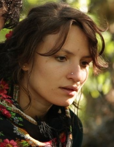 蕾雅·梅西斯的写真