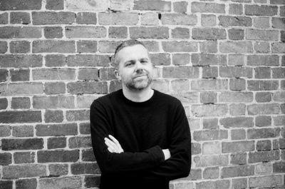 扬·冈扎乐兹的写真