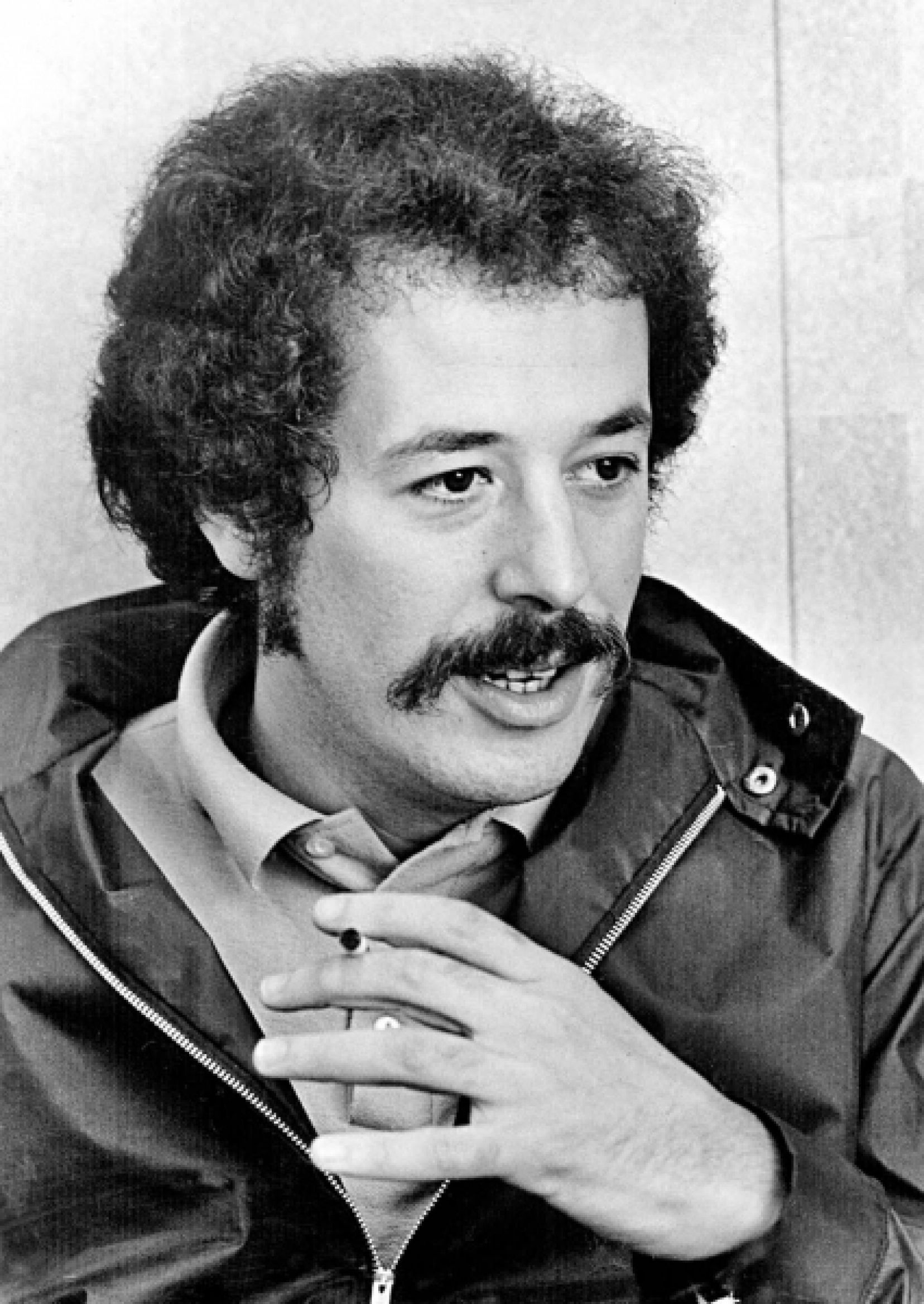 丹尼斯·阿康特的写真