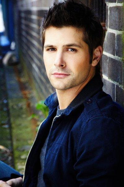 瑞恩·约翰逊的写真