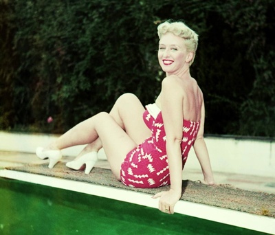 西莱斯特·霍姆的写真