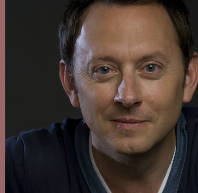 迈克尔·爱默生的写真-ME